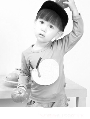 金點(diǎn)韓衣童社時(shí)尚波點(diǎn)短袖