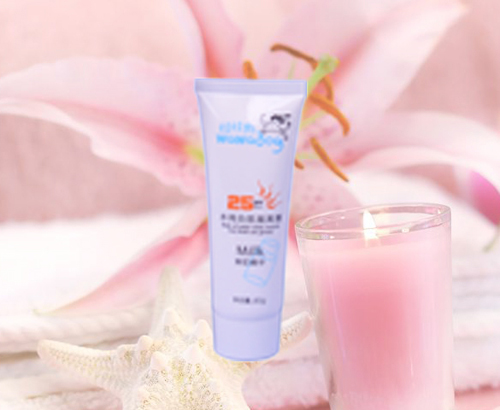 娃娃狗水純白肌隔離霜(牛奶)