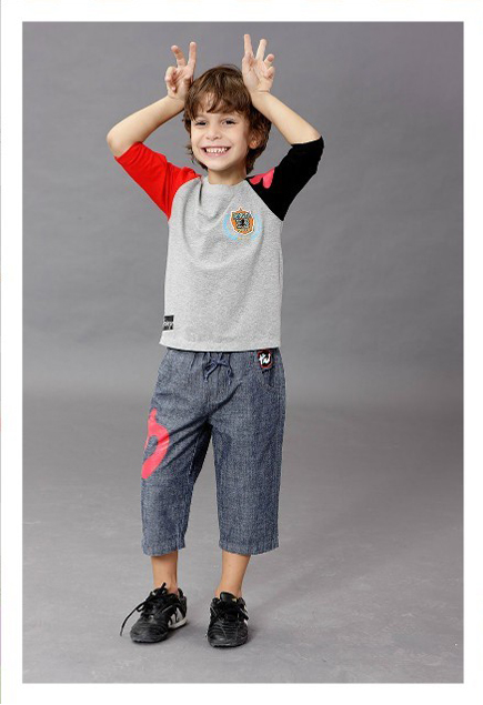 ��ʿ��С����ͯ�b