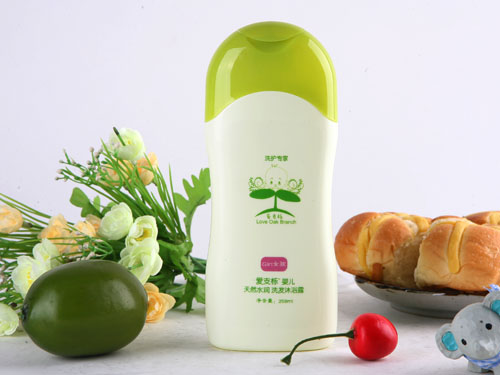 愛(ài)支櫟嬰兒天然水潤(rùn)洗發(fā)沐浴露
