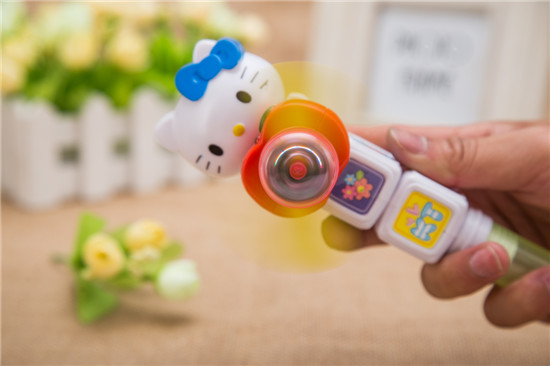 HelloKitty����С�L(f��ng)��