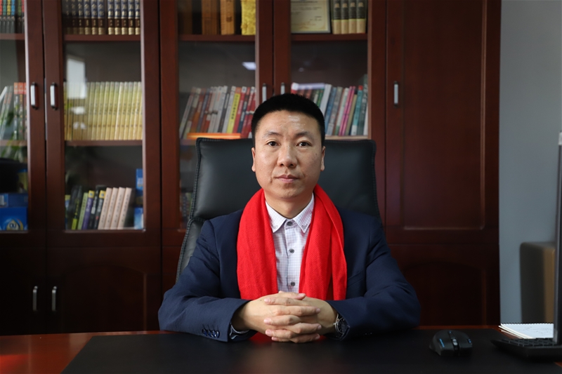 �W��(y��u)��I(y��)��������(zh��n)�I�B(y��ng)�аl(f��) ��(y��n)���������Լ��ķ���(w��)��ɫ