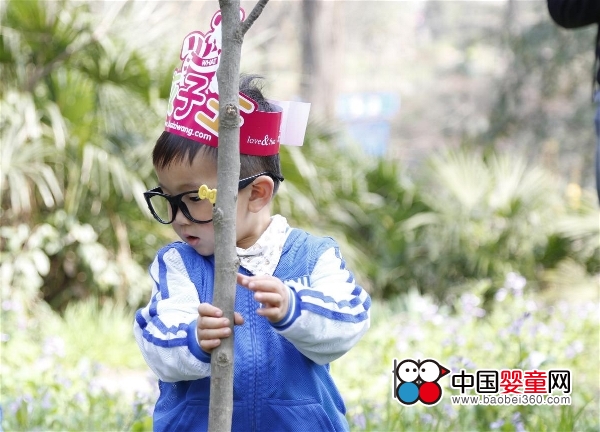 ������80��(li��n)��(d��ng)ֲ�九(ji��) �f(w��n)����(hu��)�T�͵���һ�ݶY��