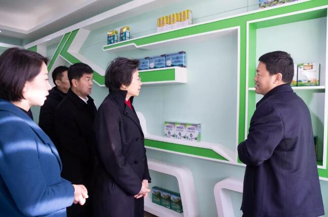 ���ʡ������Ј��l(w��i)�Aһ���W�R����Դ��I(y��)���F(tu��n)���^�{(di��o)��