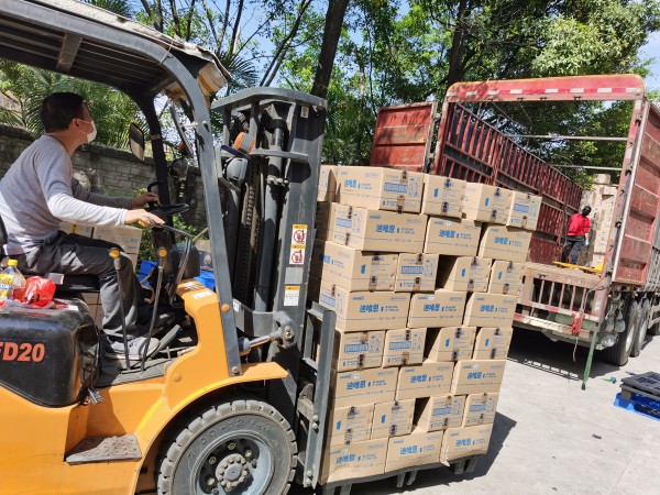 ����(li��n)�ό�����(sh��)����(f��)�ǻ����(hu��)��ͬ��ٛ(z��ng)100�f(w��n)Ԫ��Ψ���̷�