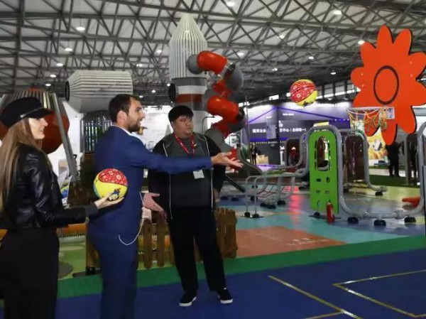 �׽��ИI(y��)�°���������(f��)�K��CPE�Ї��׽�չ����I(y��)�A���̙C